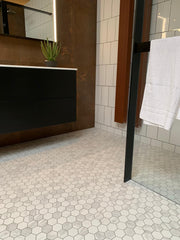 The Mosaic Factory Barcelona Mozaiek Tegel Hexagon - Carrara Wit Porselein Print 281x325 mm