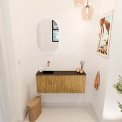 JOYA 100cm toiletmeubel kleur Oak. Wastafel FAYE positie Links Zonder kraangat kleur Urban.