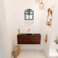 JOYA 100cm toiletmeubel kleur Ruby. Wastafel FAYE positie Midden Zonder kraangat kleur Urban.