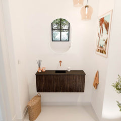 JOYA 100cm toiletmeubel kleur Walnut. Wastafel FAYE positie Midden Zonder kraangat kleur Urban.