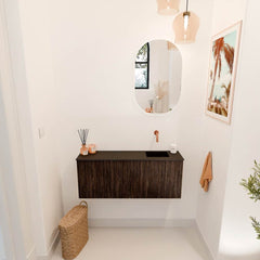 JOYA 100cm toiletmeubel kleur Walnut. Wastafel FAYE positie Rechts Zonder kraangat kleur Urban.