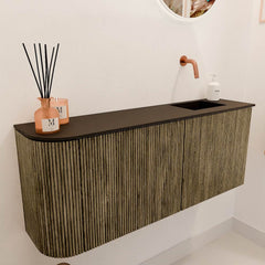 JOYA 101,6cm toiletmeubel ronding links kleur Dusk. Wastafel FAYE positie Rechts Zonder kraangat kleur Urban.