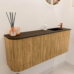 JOYA 101,6cm toiletmeubel ronding links kleur Oak. Wastafel FAYE positie Rechts 1 kraangat kleur Urban.