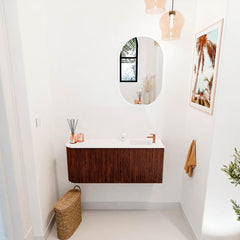 JOYA 101,6cm toiletmeubel ronding links kleur Ruby. Wastafel FAYE positie Rechts 1 kraangat kleur Talc.