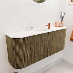 JOYA 103,2cm toiletmeubel ronding links + rechts kleur Dusk. Wastafel FAYE positie Midden 1 kraangat kleur Talc.