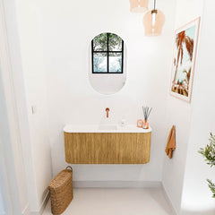 JOYA 103,2cm toiletmeubel ronding links + rechts kleur Oak. Wastafel FAYE positie Midden Zonder kraangat kleur Talc.