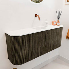 JOYA 103,2cm toiletmeubel ronding links + rechts kleur Shadow. Wastafel FAYE positie Midden Zonder kraangat kleur Talc.