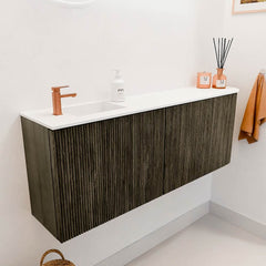 JOYA 111,6cm toiletmeubel ronding rechts kleur Shadow. Wastafel FAYE positie Links 1 kraangat kleur Talc.