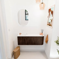 JOYA 111,6cm toiletmeubel ronding rechts kleur Walnut. Wastafel FAYE positie Links 1 kraangat kleur Talc.