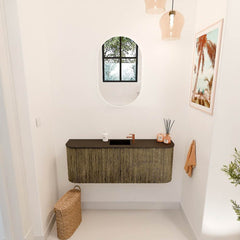 JOYA 113,2cm toiletmeubel ronding links + rechts kleur Dusk. Wastafel FAYE positie Midden 1 kraangat kleur Urban.