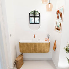 JOYA 113,2cm toiletmeubel ronding links + rechts kleur Oak. Wastafel FAYE positie Midden Zonder kraangat kleur Talc.