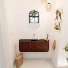 JOYA 113,2cm toiletmeubel ronding links + rechts kleur Ruby. Wastafel FAYE positie Midden Zonder kraangat kleur Urban.