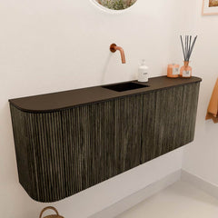 JOYA 113,2cm toiletmeubel ronding links + rechts kleur Shadow. Wastafel FAYE positie Midden Zonder kraangat kleur Urban.