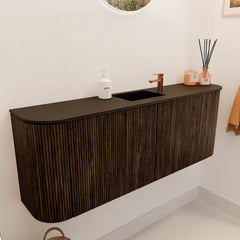 JOYA 113,2cm toiletmeubel ronding links + rechts kleur Walnut. Wastafel FAYE positie Midden 1 kraangat kleur Urban.