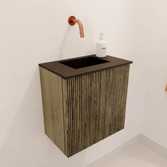 JOYA 40cm toiletmeubel kleur Dusk. Wastafel FAYE positie Midden Zonder kraangat kleur Urban.