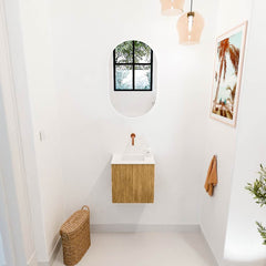 JOYA 40cm toiletmeubel kleur Oak. Wastafel FAYE positie Midden Zonder kraangat kleur Talc.