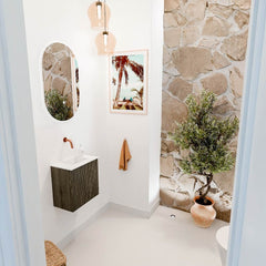 JOYA 40cm toiletmeubel kleur Shadow. Wastafel FAYE positie Midden Zonder kraangat kleur Talc