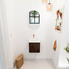 JOYA 40cm toiletmeubel kleur Walnut. Wastafel FAYE positie Links Zonder kraangat kleur Talc.