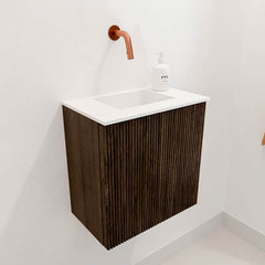 JOYA 40cm toiletmeubel kleur Walnut. Wastafel FAYE positie Midden Zonder kraangat kleur Talc
