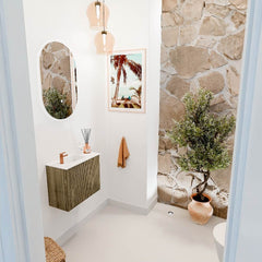 JOYA 50cm toiletmeubel kleur Dusk. Wastafel FAYE positie Links 1 kraangat kleur Talc.