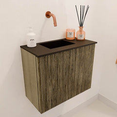 JOYA 50cm toiletmeubel kleur Dusk. Wastafel FAYE positie Links Zonder kraangat kleur Urban.