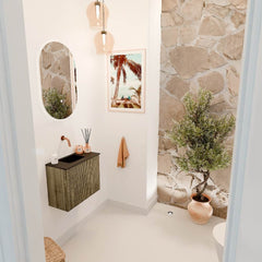 JOYA 50cm toiletmeubel kleur Dusk. Wastafel FAYE positie Links Zonder kraangat kleur Urban.