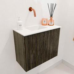 JOYA 50cm toiletmeubel kleur Shadow. Wastafel FAYE positie Links Zonder kraangat kleur Talc.