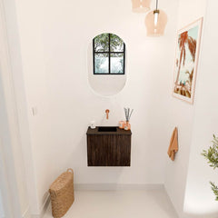 JOYA 50cm toiletmeubel kleur Walnut. Wastafel FAYE positie Links Zonder kraangat kleur Urban.