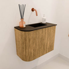 JOYA 51,6cm toiletmeubel ronding links kleur Oak. Wastafel FAYE positie Rechts Zonder kraangat kleur Urban.