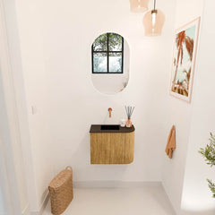 JOYA 51,6cm toiletmeubel ronding rechts kleur Oak. Wastafel FAYE positie Links Zonder kraangat kleur Urban.