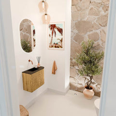 JOYA 51,6cm toiletmeubel ronding rechts kleur Oak. Wastafel FAYE positie Links Zonder kraangat kleur Urban.