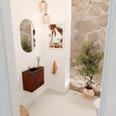 JOYA 51,6cm toiletmeubel ronding rechts kleur Ruby. Wastafel FAYE positie Links 1 kraangat kleur Urban.