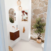 JOYA 51,6cm toiletmeubel ronding rechts kleur Ruby. Wastafel FAYE positie Links Zonder kraangat kleur Talc.