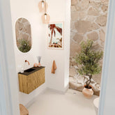 JOYA 60cm toiletmeubel kleur Oak. Wastafel FAYE positie Links Zonder kraangat kleur Urban.