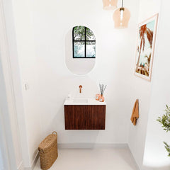 JOYA 60cm toiletmeubel kleur Ruby. Wastafel FAYE positie Links Zonder kraangat kleur Talc.