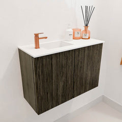 JOYA 60cm toiletmeubel kleur Shadow. Wastafel FAYE positie Links 1 kraangat kleur Talc.