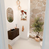 JOYA 60cm toiletmeubel kleur Walnut. Wastafel FAYE positie Links 1 kraangat kleur Urban.