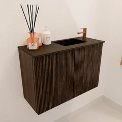 JOYA 60cm toiletmeubel kleur Walnut. Wastafel FAYE positie Rechts 1 kraangat kleur Urban.