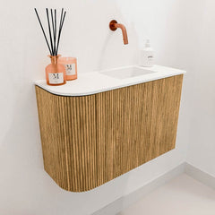 JOYA 61,6cm toiletmeubel ronding links kleur Oak. Wastafel FAYE positie Rechts Zonder kraangat kleur Talc.