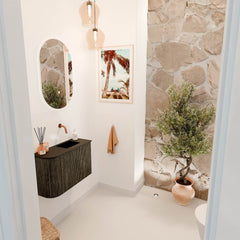 JOYA 61,6cm toiletmeubel ronding links kleur Shadow. Wastafel FAYE positie Rechts Zonder kraangat kleur Urban.