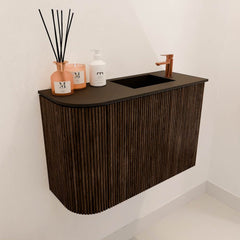 JOYA 61,6cm toiletmeubel ronding links kleur Walnut. Wastafel FAYE positie Rechts 1 kraangat kleur Urban.