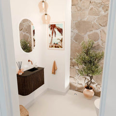 JOYA 61,6cm toiletmeubel ronding links kleur Walnut. Wastafel FAYE positie Rechts Zonder kraangat kleur Urban.