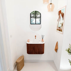 JOYA 63,2cm toiletmeubel ronding links + rechts kleur Ruby. Wastafel FAYE positie Midden Zonder kraangat kleur Talc.