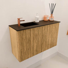 JOYA 70cm toiletmeubel kleur Oak. Wastafel FAYE positie Links 1 kraangat kleur Urban.