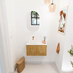 JOYA 70cm toiletmeubel kleur Oak. Wastafel FAYE positie Links Zonder kraangat kleur Talc.