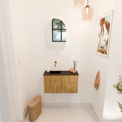 JOYA 70cm toiletmeubel kleur Oak. Wastafel FAYE positie Links Zonder kraangat kleur Urban.