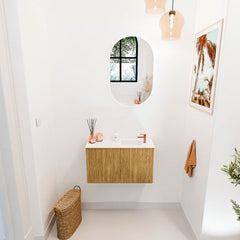 JOYA 70cm toiletmeubel kleur Oak. Wastafel FAYE positie Rechts 1 kraangat kleur Talc.