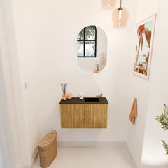 JOYA 70cm toiletmeubel kleur Oak. Wastafel FAYE positie Rechts 1 kraangat kleur Urban.