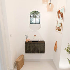 JOYA 70cm toiletmeubel kleur Shadow. Wastafel FAYE positie Midden Zonder kraangat kleur Urban.