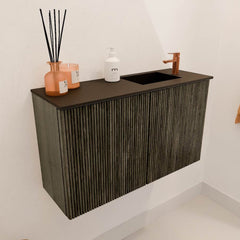 JOYA 70cm toiletmeubel kleur Shadow. Wastafel FAYE positie Rechts 1 kraangat kleur Urban.